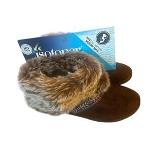 Isotoner chocolate 360 all around memory foam slippers